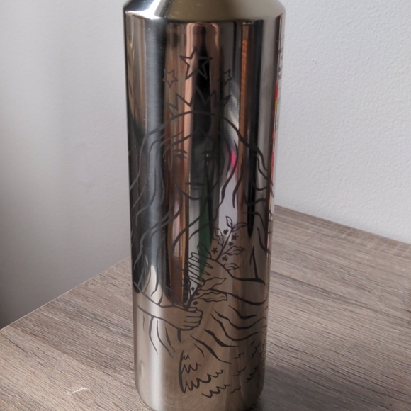 Silver vacuum insulated water bottle